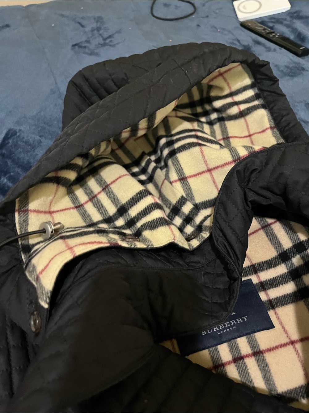 Burberry Black Quilted Hooded Trench Coat with Signature
Check Lining - Picture 3 of 15